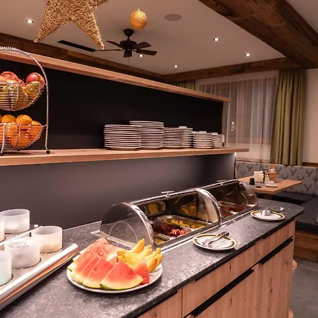 & Mit Hotel