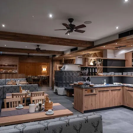 & ホテル フューゲン